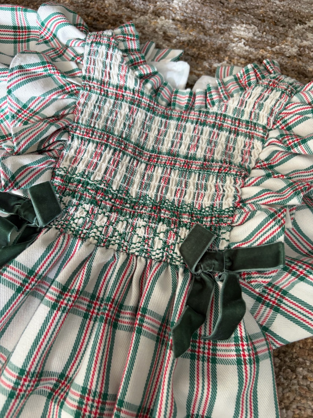 Bonnie Jean size 2T Girls White Plaid Smocked Ruffle Dress with Green Bows - Picture 3 of 5